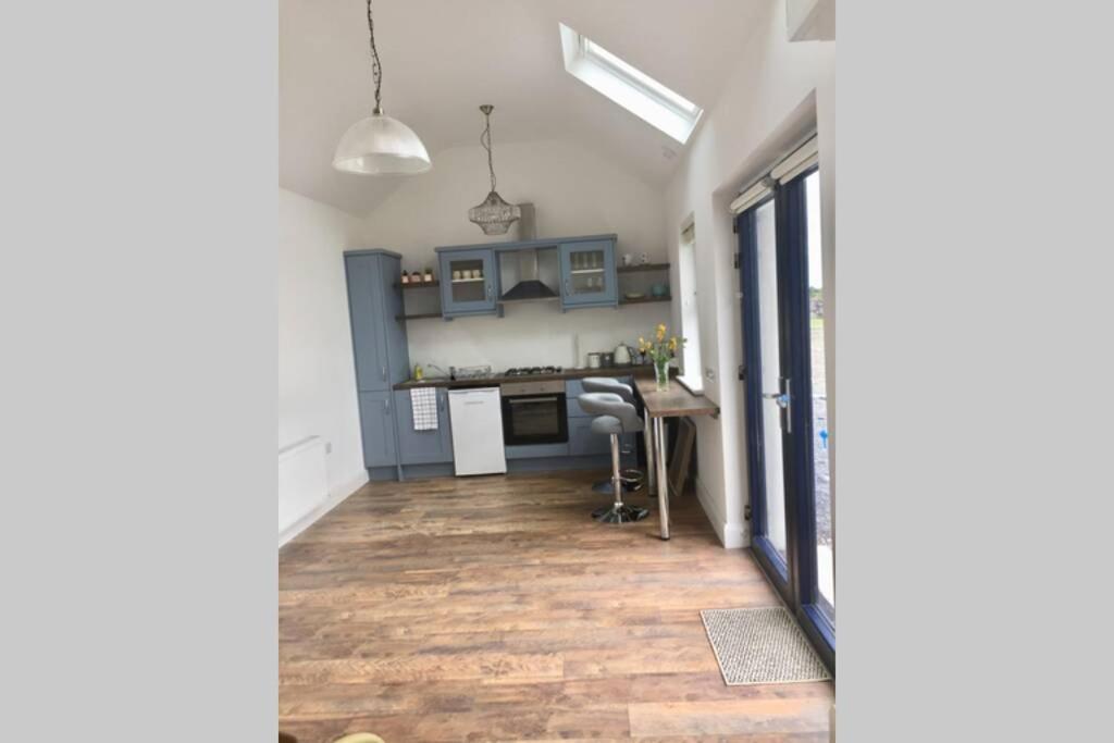 Tigh Noor - Escape To Kinvara By The Sea! กัลเวย์ ภายนอก รูปภาพ