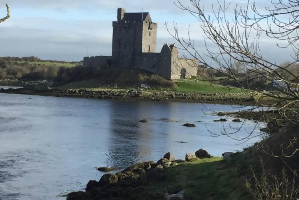 Tigh Noor - Escape To Kinvara By The Sea! กัลเวย์ ภายนอก รูปภาพ